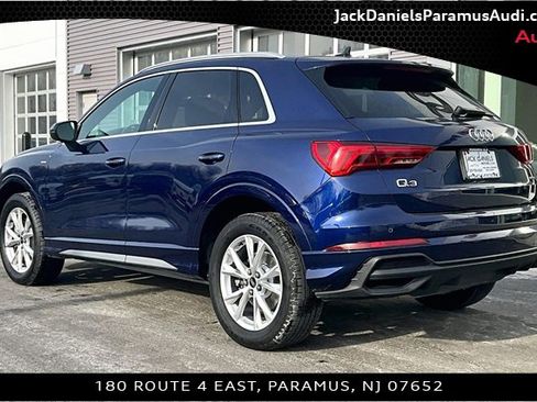 Used 2023 Audi Q3 2.0T Premium Plus w/ Premium Plus Package image 10