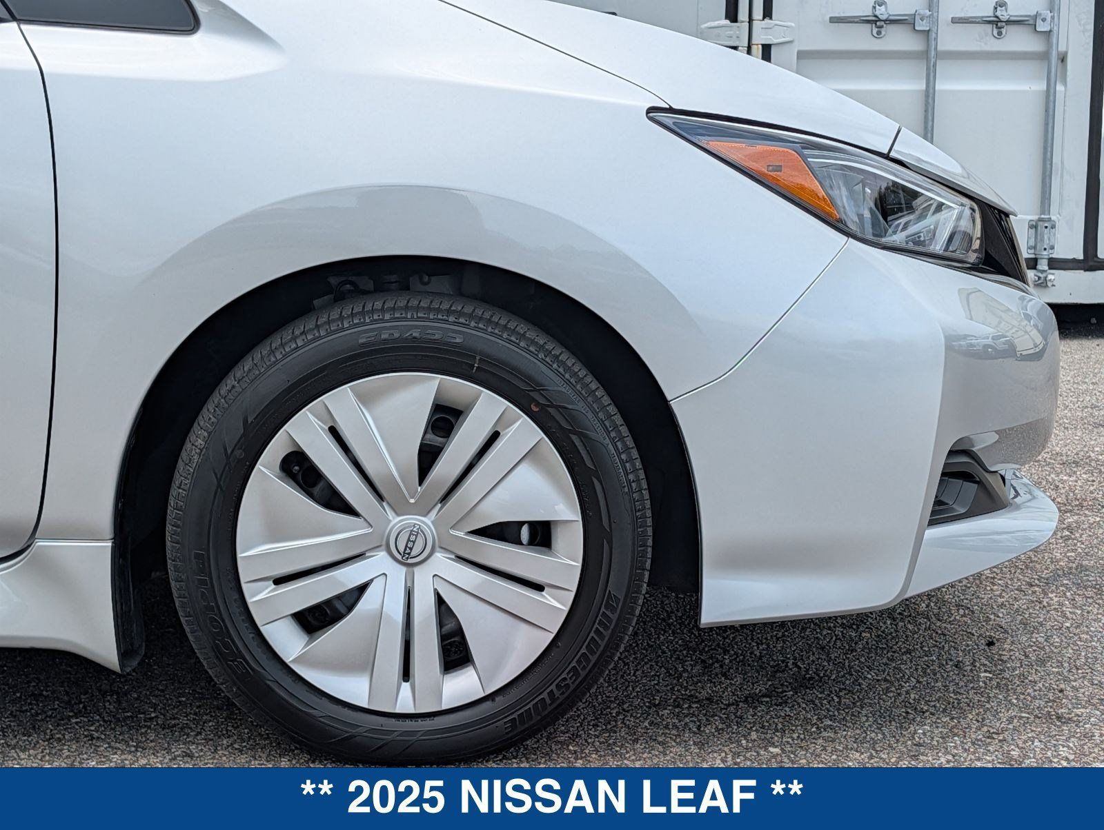Used 2025 Nissan Leaf S w/ Protection Package FWD image 12