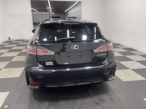 Used 2017 Lexus CT 200h w/ Accessory Package 2 image 3