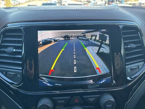 Used 2021 Jeep Grand Cherokee Overland image 20