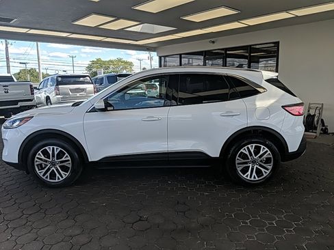 Certified 2022 Ford Escape SEL w/ Technology Package image 8