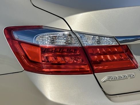 Used 2014 Honda Accord EX-L image 26