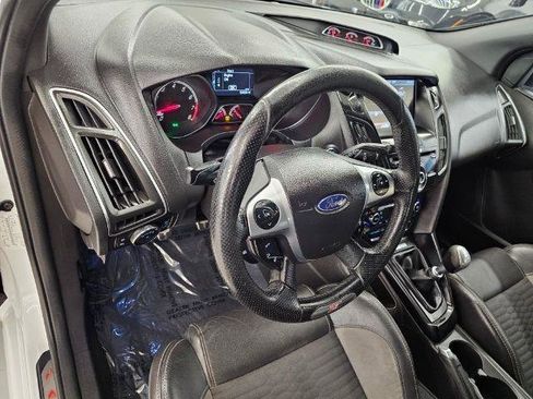 Used 2013 Ford Focus ST FWD image 7