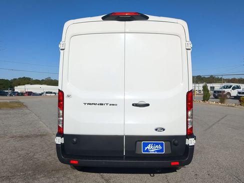 New 2026 Ford Transit 250 XL image 4