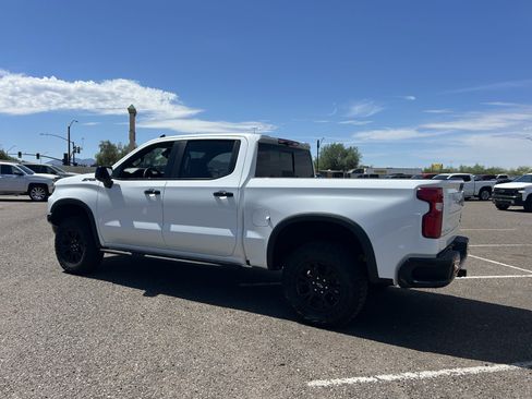 Used 2025 Chevrolet Silverado 1500 ZR2 w/ Technology Package AWD/4WD image 3