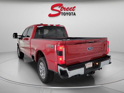 Used 2024 Ford F250 Lariat w/ Lariat Ultimate Package AWD/4WD image 2
