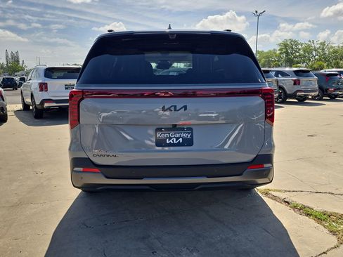New 2026 Kia Carnival SX Prestige FWD image 7