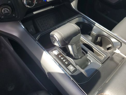 Used 2024 Ford F150 Lariat w/ FX4 Off-Road Package image 25