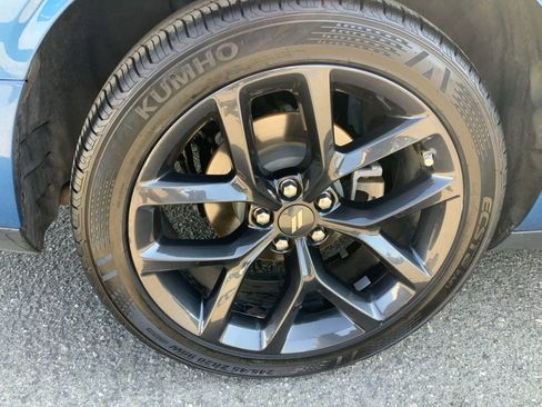 Certified 2022 Dodge Challenger SXT w/ Blacktop Package image 9