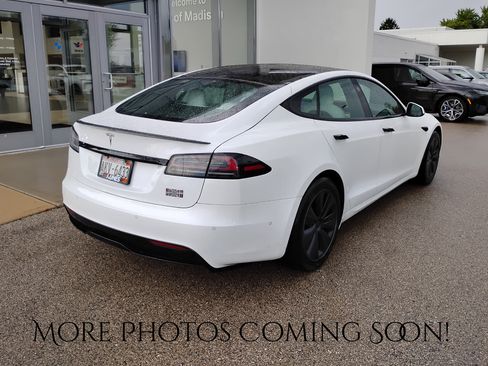 Used 2022 Tesla Model S Plaid AWD/4WD image 3