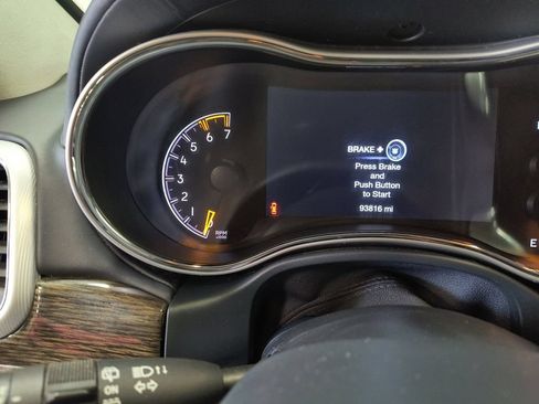 Used 2021 Jeep Grand Cherokee Summit AWD/4WD image 14