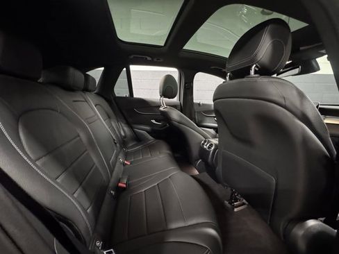 Used 2022 Mercedes-Benz GLC 300 4MATIC image 14