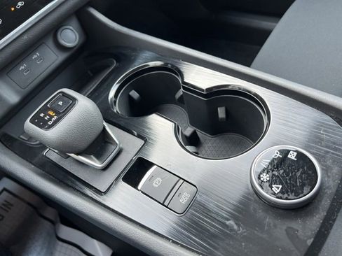 Certified 2025 Nissan Rogue S image 18