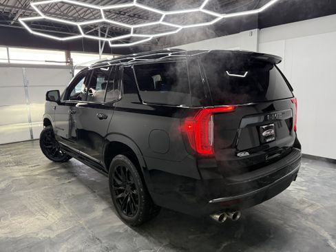 Used 2023 GMC Yukon Denali Ultimate image 3
