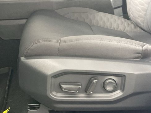 New 2026 Toyota Tundra SR5 AWD/4WD image 18