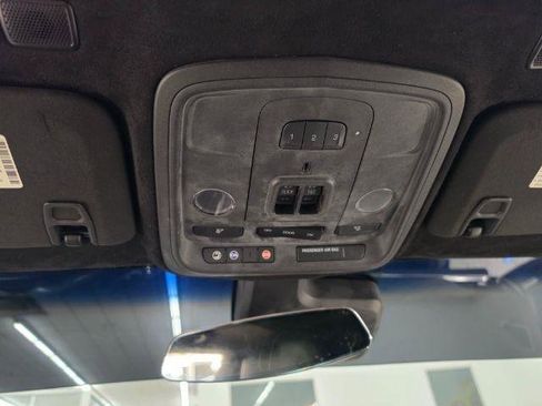 Used 2018 Chrysler 300 S AWD/4WD image 25