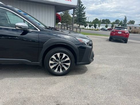 Used 2023 Subaru Outback Touring XT AWD/4WD image 14
