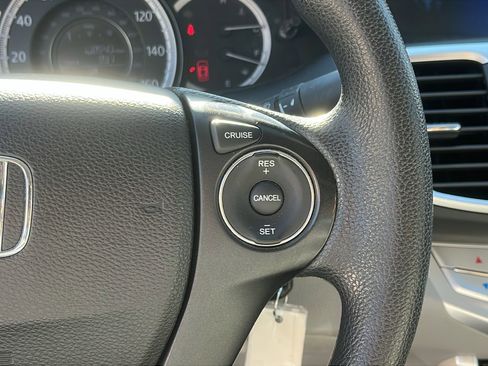 Used 2015 Honda Accord LX image 15