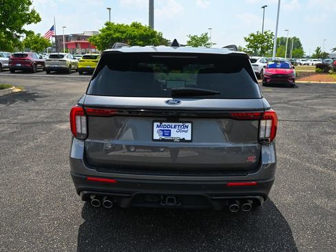 Certified 2025 Ford Explorer ST AWD/4WD image 6