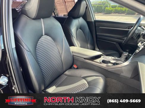 Used 2023 Toyota Camry SE FWD image 25