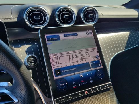 Used 2023 Mercedes-Benz GLC 300 image 25