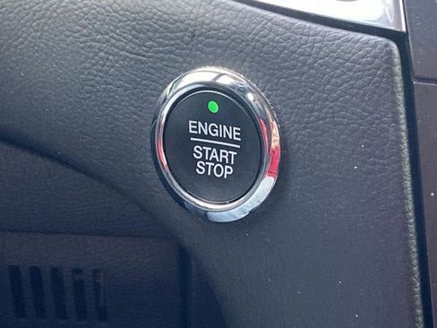 Used 2020 Ford Edge Titanium w/ Equipment Group 301A image 13