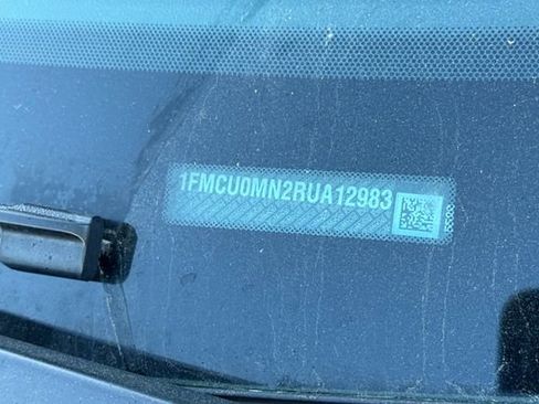 Used 2024 Ford Escape ST-Line image 9