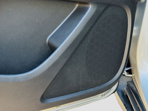 Used 2021 Chevrolet Traverse LS w/ LPO, Blackout Package image 23