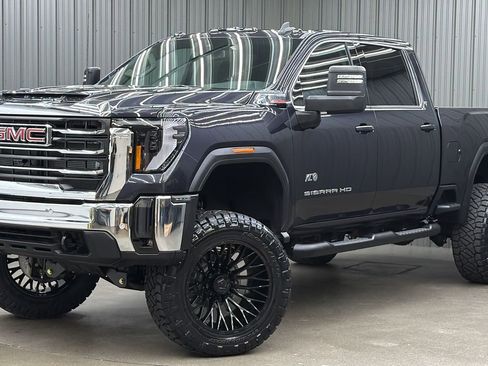 Used 2025 GMC Sierra 2500 SLE w/ SLE Value Package; image 1