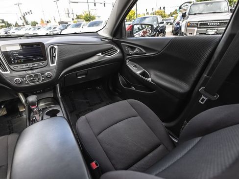 Used 2024 Chevrolet Malibu RS FWD image 20