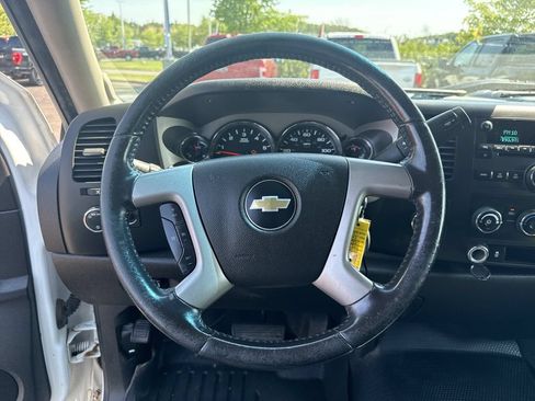 Used 2013 Chevrolet Silverado 2500 LT AWD/4WD image 15