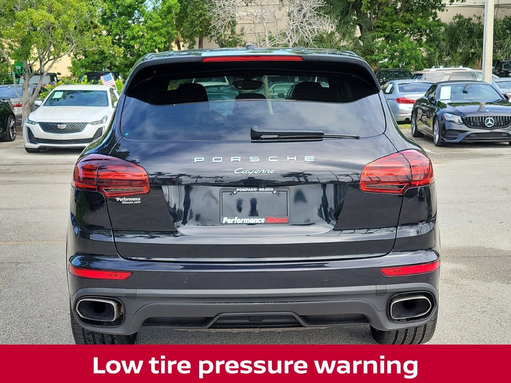 Used 2018 Porsche Cayenne Platinum Edition w/ Premium Package AWD/4WD image 9