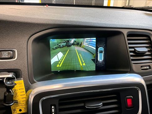 Used 2016 Volvo V60 T5 Premier image 28