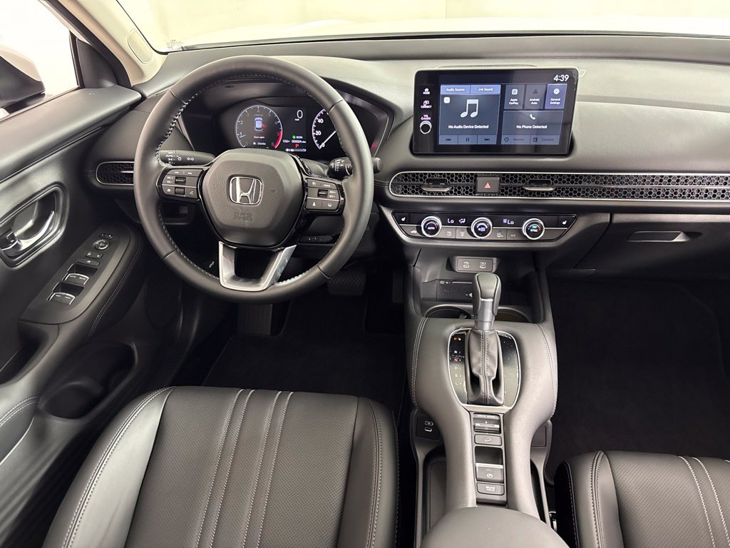 Used 2027 Honda HR-V EX-L image 2