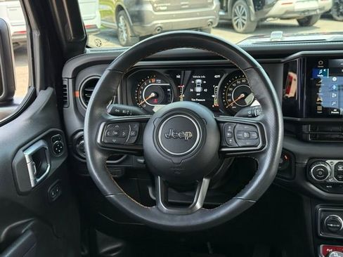 Used 2024 Jeep Gladiator Mojave w/ Convenience Group image 7