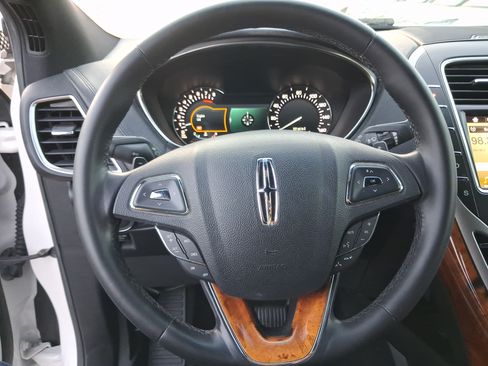 Used 2016 Lincoln MKX Select w/ Select Plus Package FWD image 15