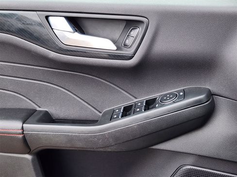 Used 2023 Ford Escape ST-Line image 14