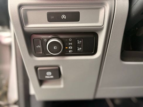 Used 2025 Ford F150 XLT w/ Equipment Group 301A Standard AWD/4WD image 15