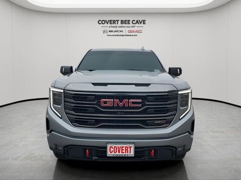 Used 2024 GMC Sierra 1500 AT4 w/ Technology Package image 2