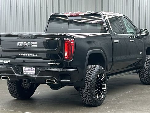 Used 2025 GMC Sierra 1500 Denali Ultimate image 5