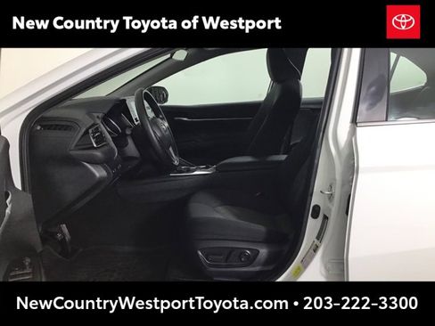 Used 2024 Toyota Camry LE image 9