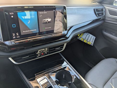 New 2025 Volkswagen Atlas Cross Sport SE image 21