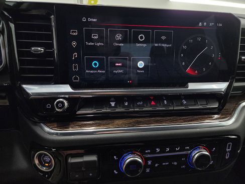 Used 2024 GMC Sierra 2500 SLE w/ SLE Value Package; image 50