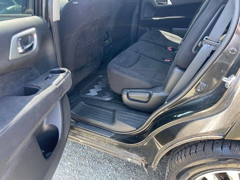 Used 2015 Nissan Pathfinder S FWD image 11