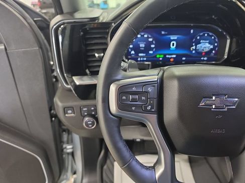 Used 2025 Chevrolet Silverado 1500 RST w/ Convenience Package II AWD/4WD image 16