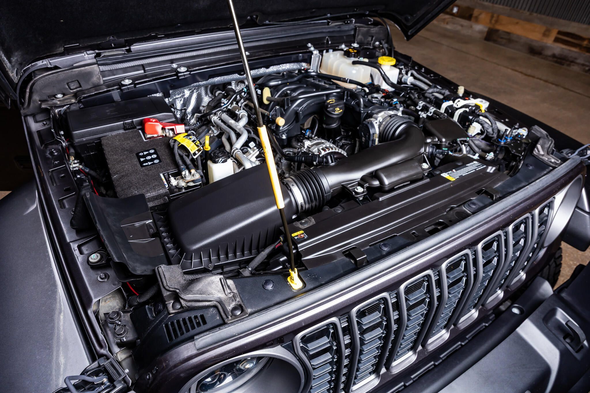 Used 2025 Jeep Gladiator Sport AWD/4WD image 47