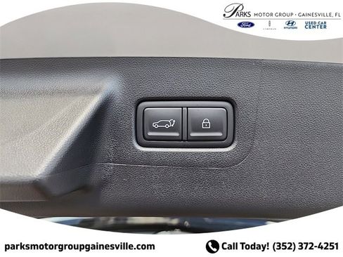 New 2025 Hyundai Santa Fe SEL image 8