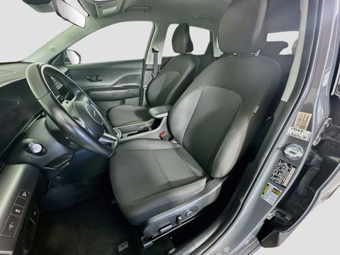 Used 2025 Hyundai Kona SEL FWD image 13