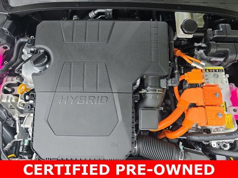 Certified 2025 Hyundai Elantra SEL FWD image 31