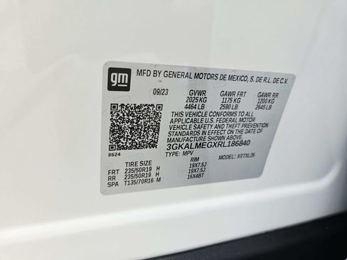Used 2024 GMC Terrain SLE w/ Driver Convenience Package FWD image 38